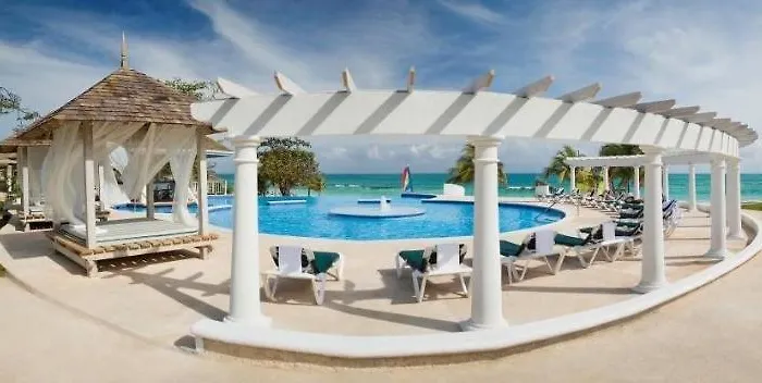 Jewel & Waterpark Runaway Bay