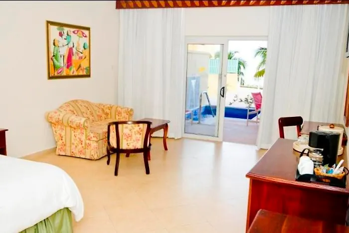 Jewel & Waterpark 4*